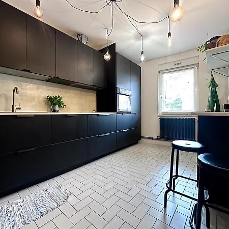 Apartment #lamaisonverte-calme En Zone Pietonne De
